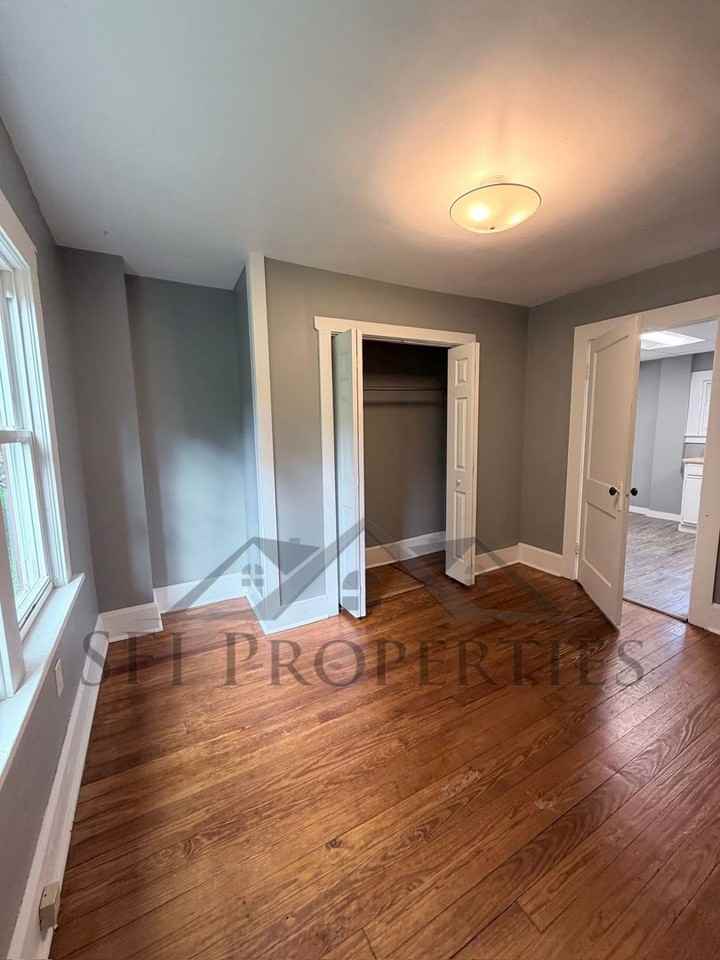 1801 S Lincoln Ave - Photo 7 of 17