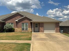 328 Princess Pl - Photo 1 of 1