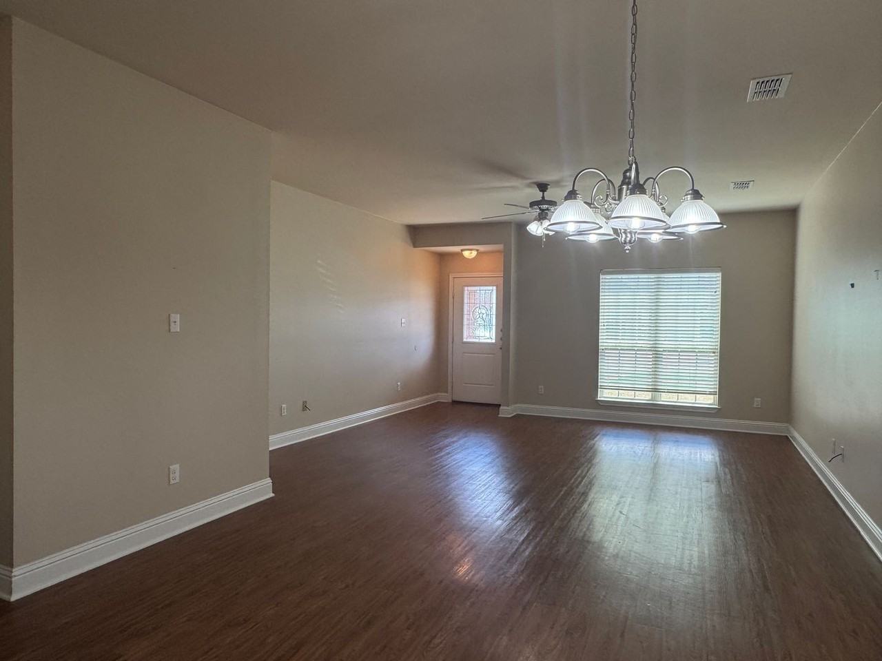 328 Princess Pl - Photo 5 of 31