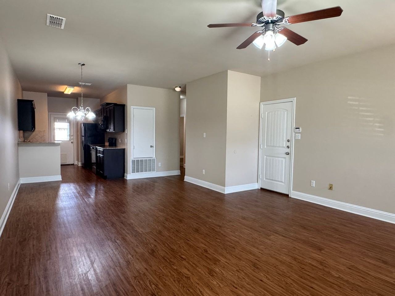 328 Princess Pl - Photo 6 of 31