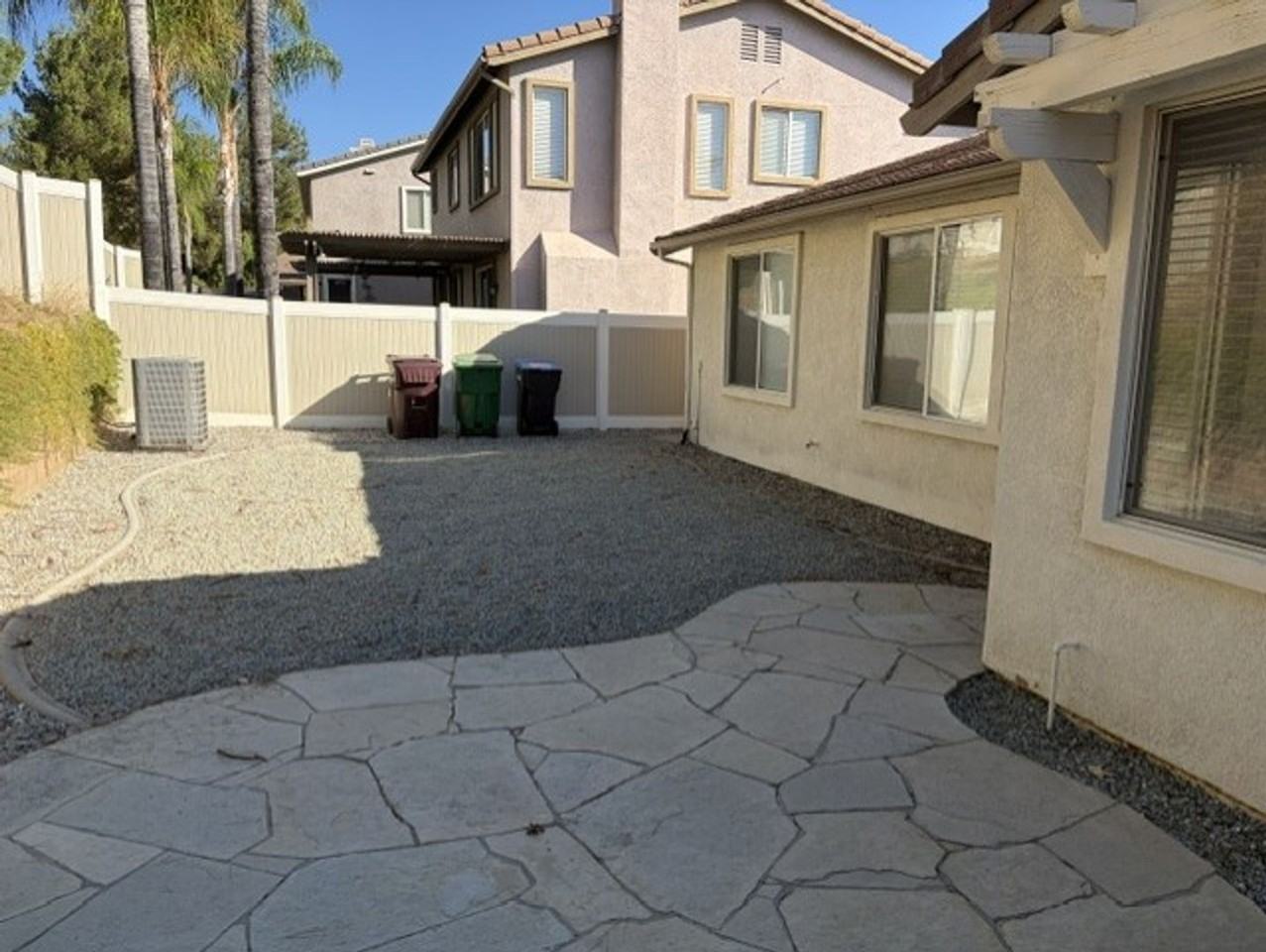 37771 Spruce Ct - Photo 2 of 16