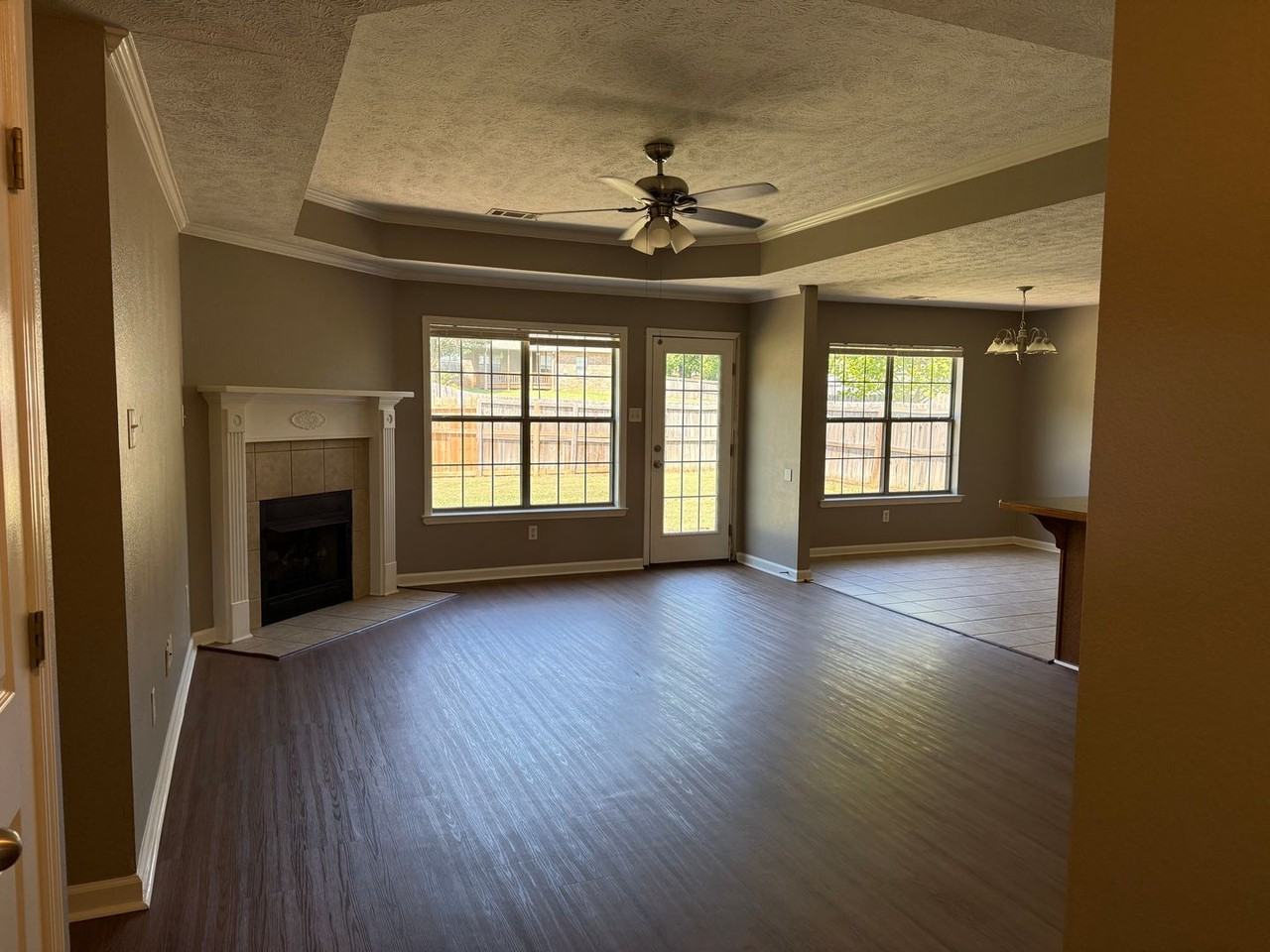 32 Thunderbird Dr - Photo 3 of 19