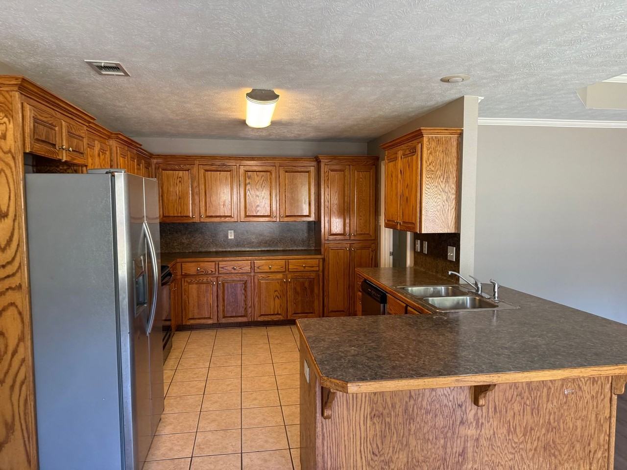 32 Thunderbird Dr - Photo 6 of 19