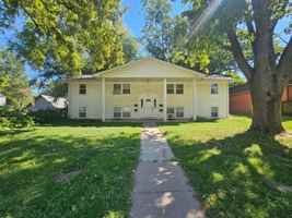 featured image of 1411 Bridge Ave