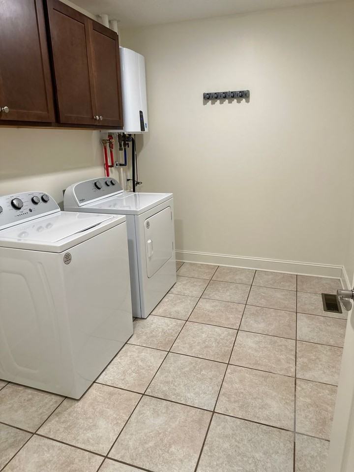 170 Justin Ln - Photo 6 of 21