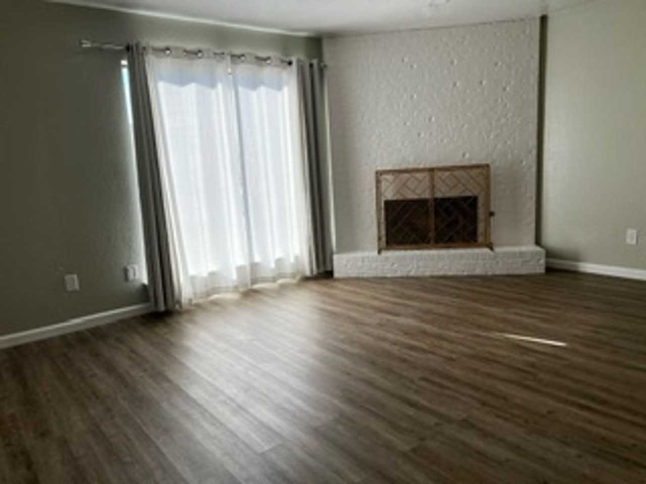 529 Nw 137th St - Photo 5 of 20