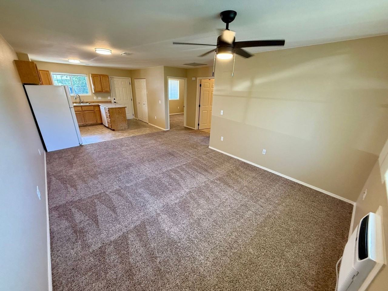 1308 Burrell Ave #8 - Photo 7 of 18