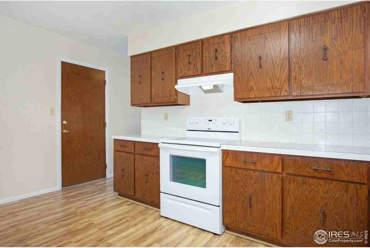 1010 Walnut St - Photo 3 of 12