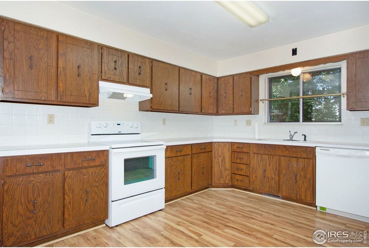 1010 Walnut St - Photo 4 of 12