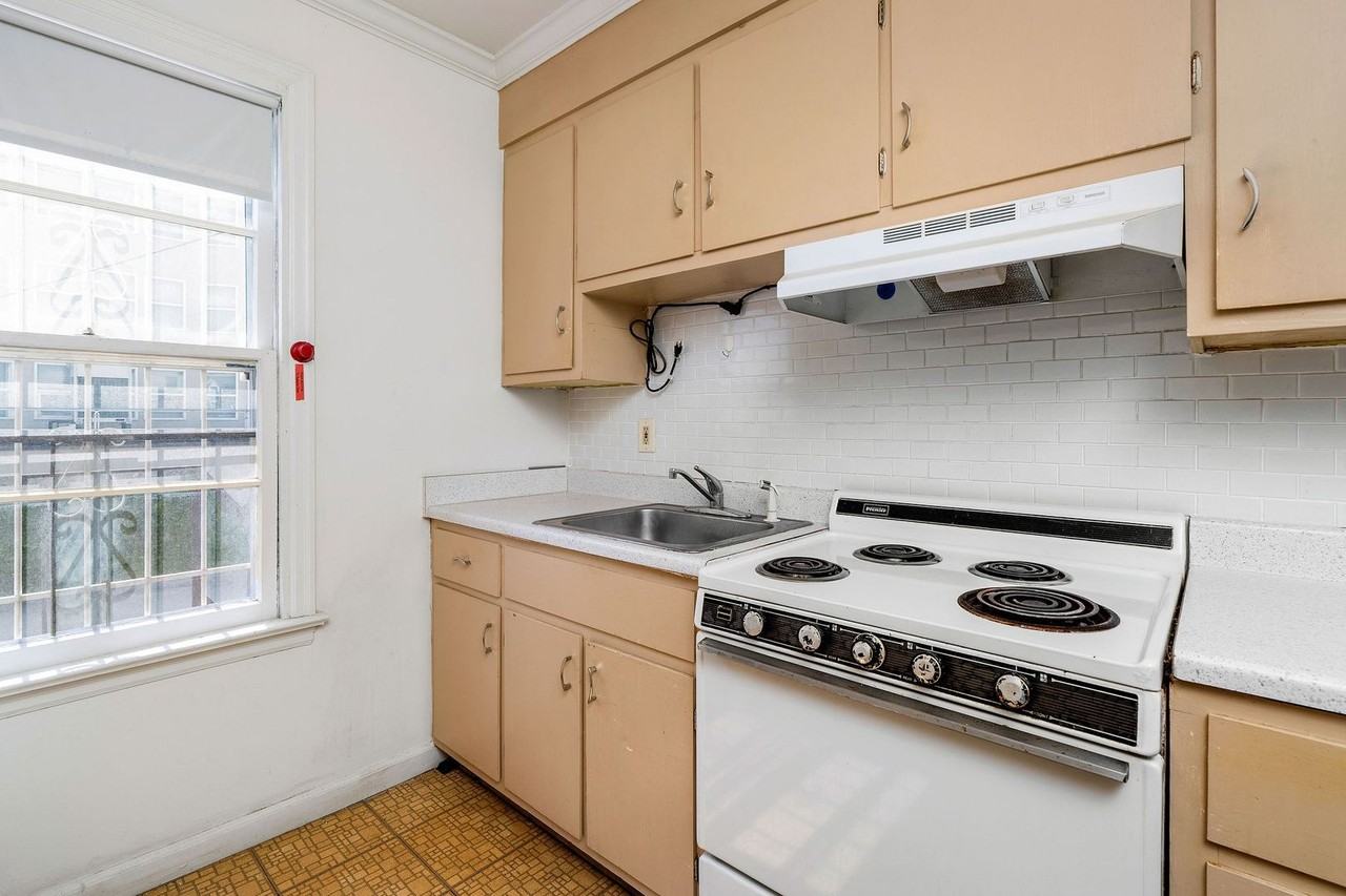 26 Witherspoon St - Photo 4 of 8