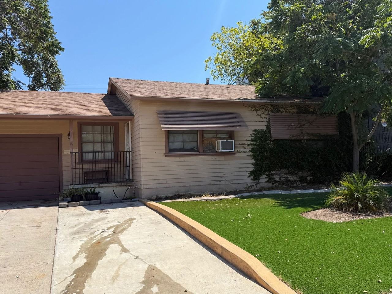 1119 Washburn Ave