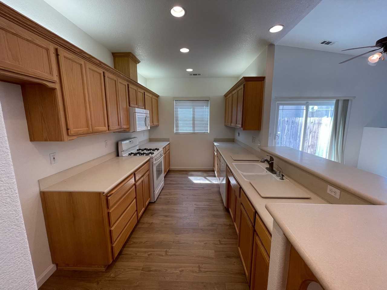 143 Headwater Rd - Photo 7 of 25