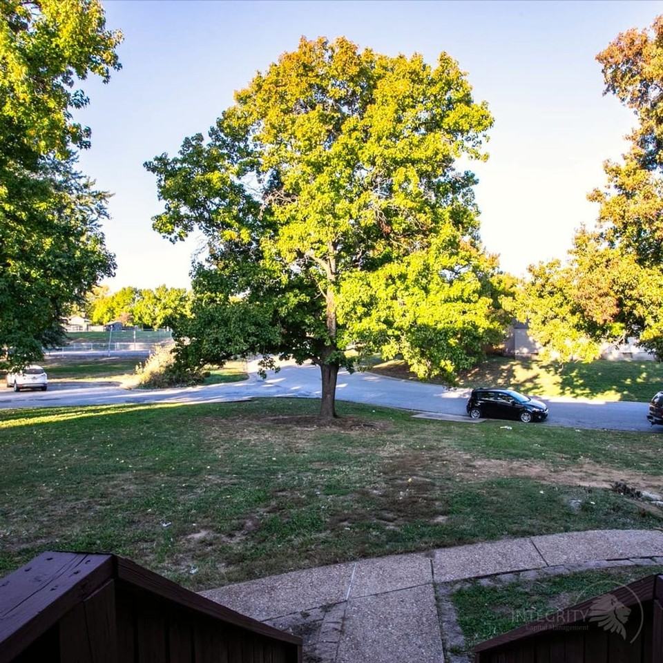 3305 Bridge Manor Dr - Photo 5 of 29
