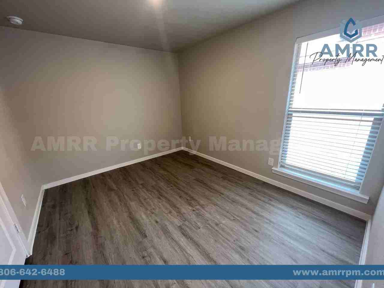 2023 Kenwood Ave - Photo 2 of 17