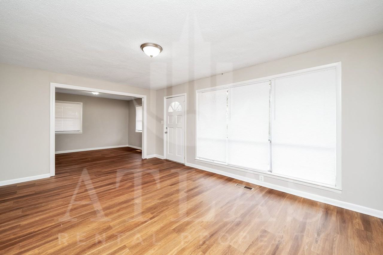 223 Pine St Sw - Photo 5 of 19