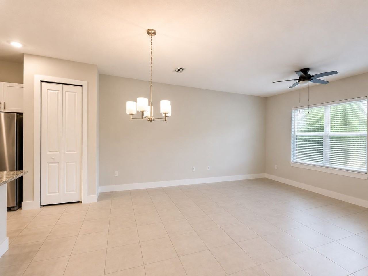 1435 Brookdale Ct - Photo 4 of 16