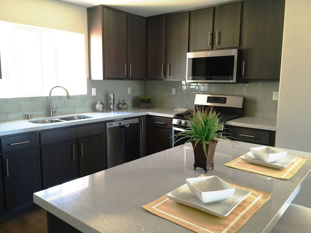 Luxury Townhomes located in the heart of Pacific Beach - Photo 3 of 5