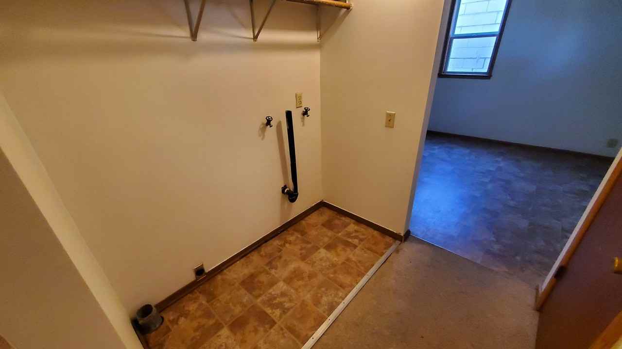 232 W 8th St #4 - Photo 6 of 14