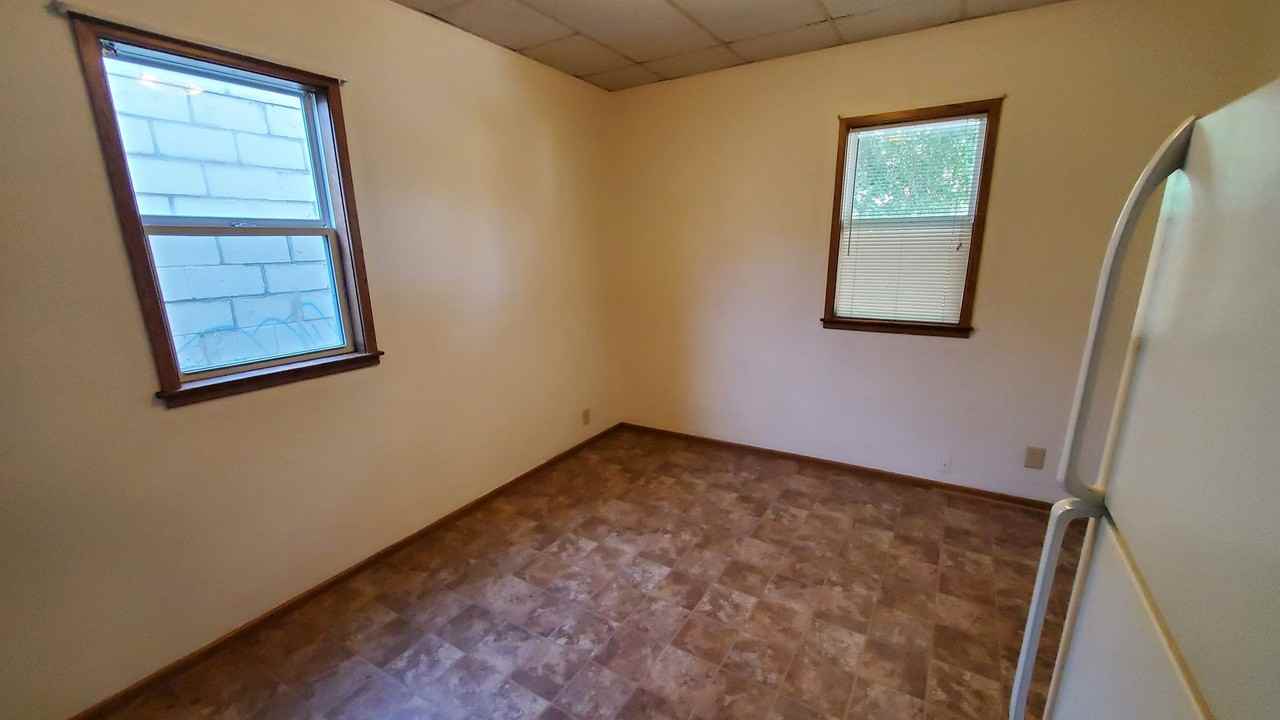 232 W 8th St #4 - Photo 7 of 14