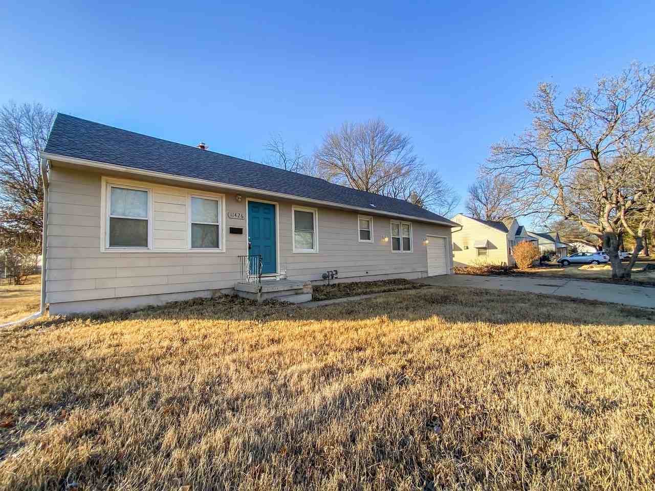 11426 Applewood Dr - Photo 4 of 18