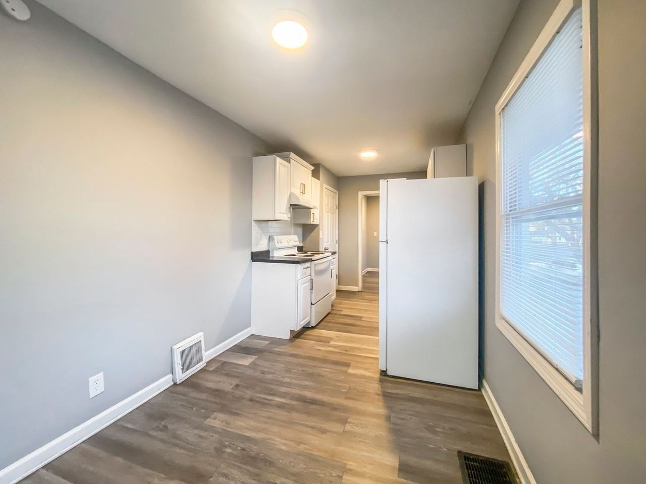11426 Applewood Dr - Photo 6 of 18
