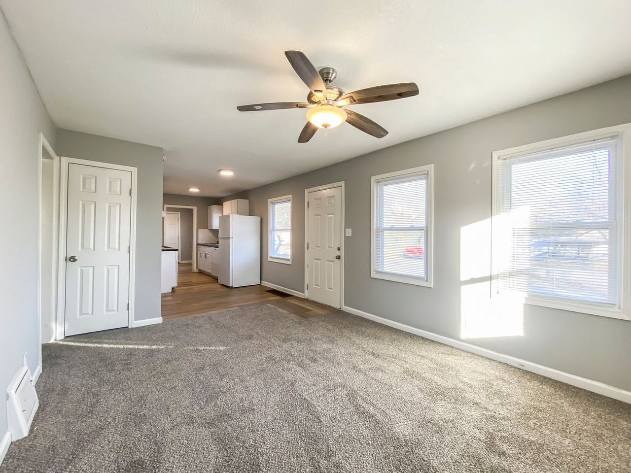 11426 Applewood Dr - Photo 7 of 18