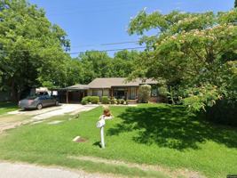 featured image of 2907 W Washington St