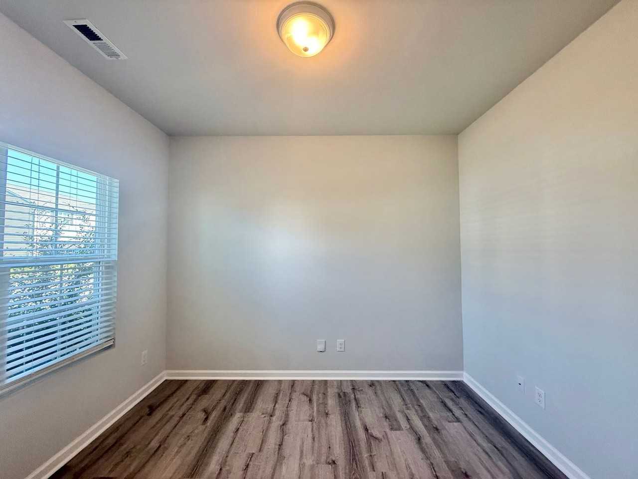5244 Calhoun Pl - Photo 6 of 28