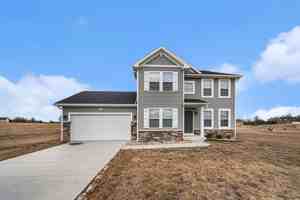featured image of 1554 Carolyn Dr