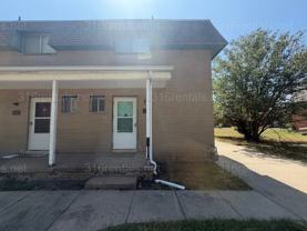 $850- 2 bed 1 bath - Townhomes - Photo 1 of 1