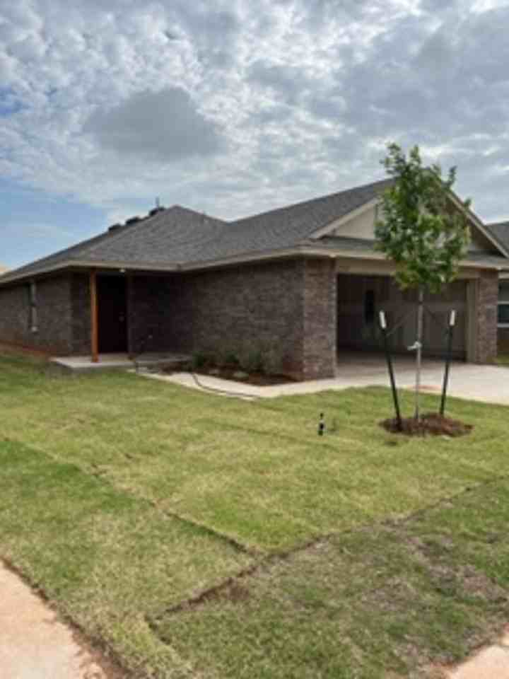 19545 Conway Dr - Photo 2 of 17