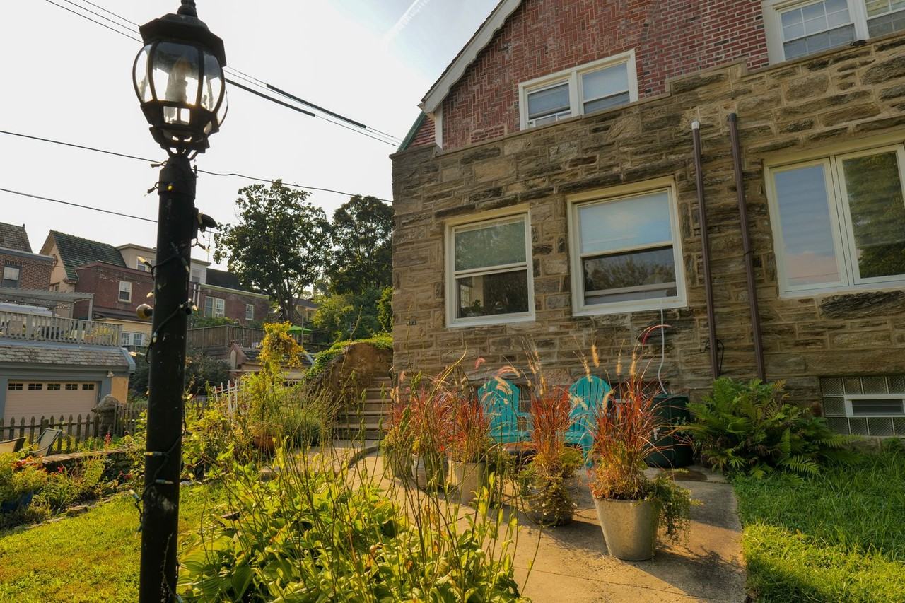 533 Glen Echo Rd - Photo 3 of 21