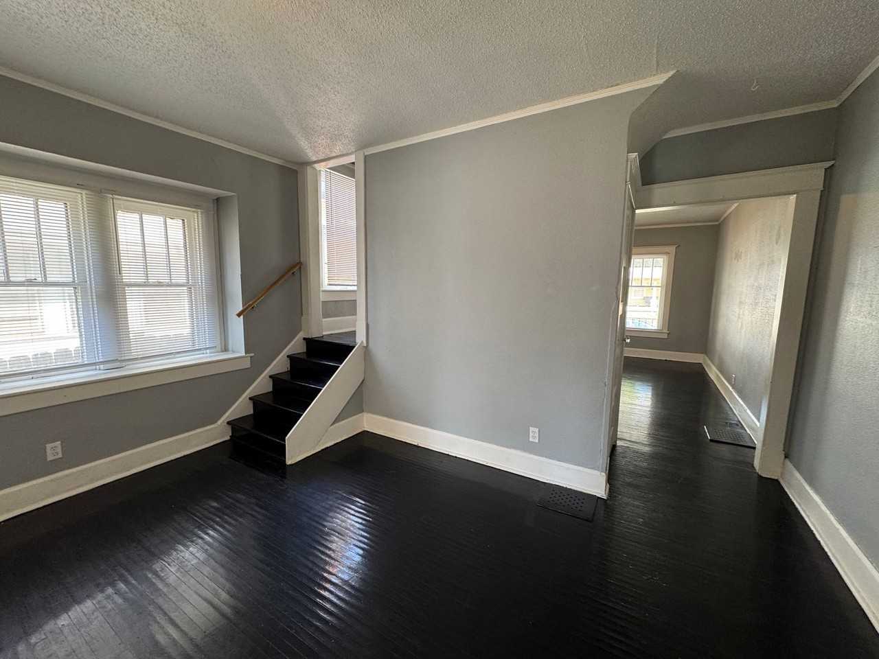 3132 Broadway St - Photo 7 of 22