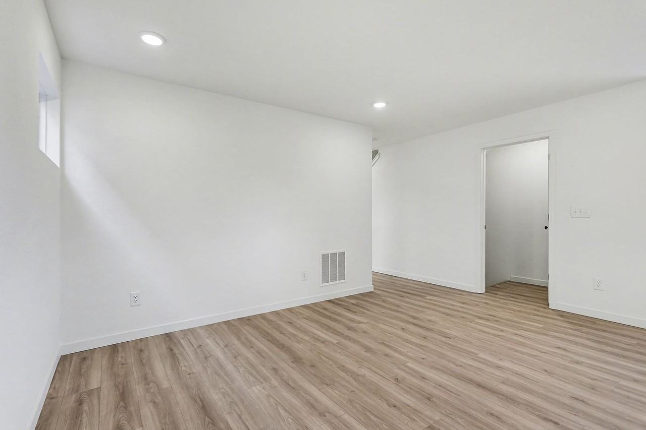 Catherine Ave - Photo 5 of 22