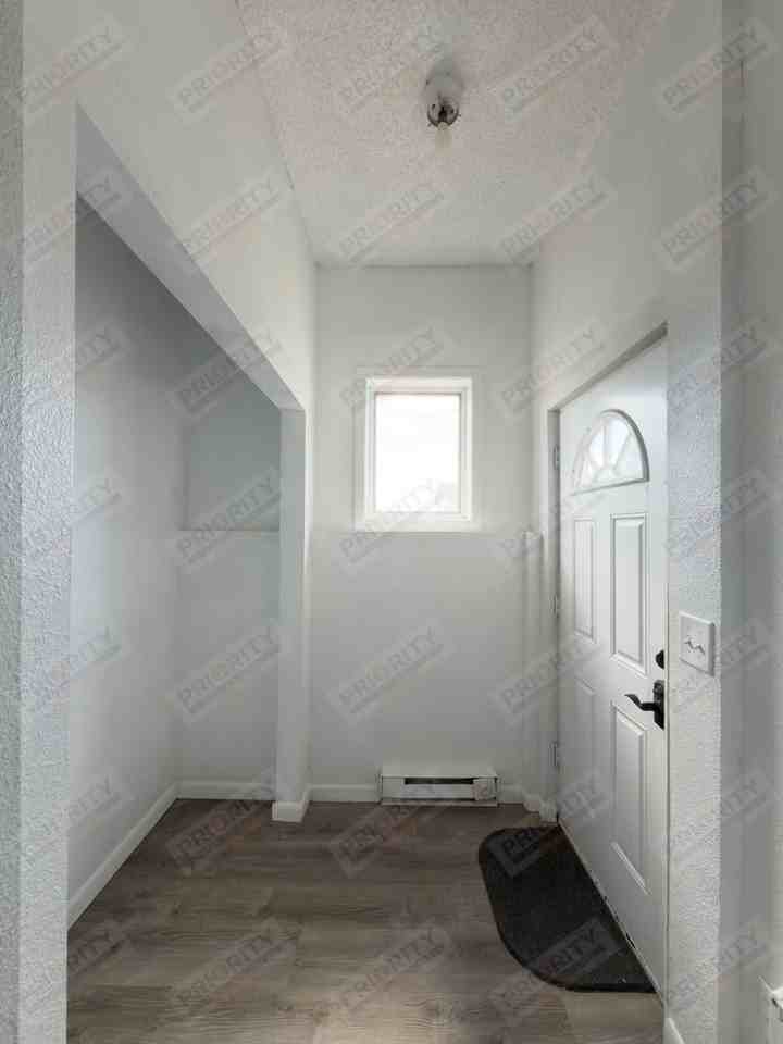 2711 Rapid St - Photo 2 of 31