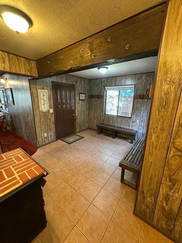 14619 Christie Ln - Photo 2 of 20