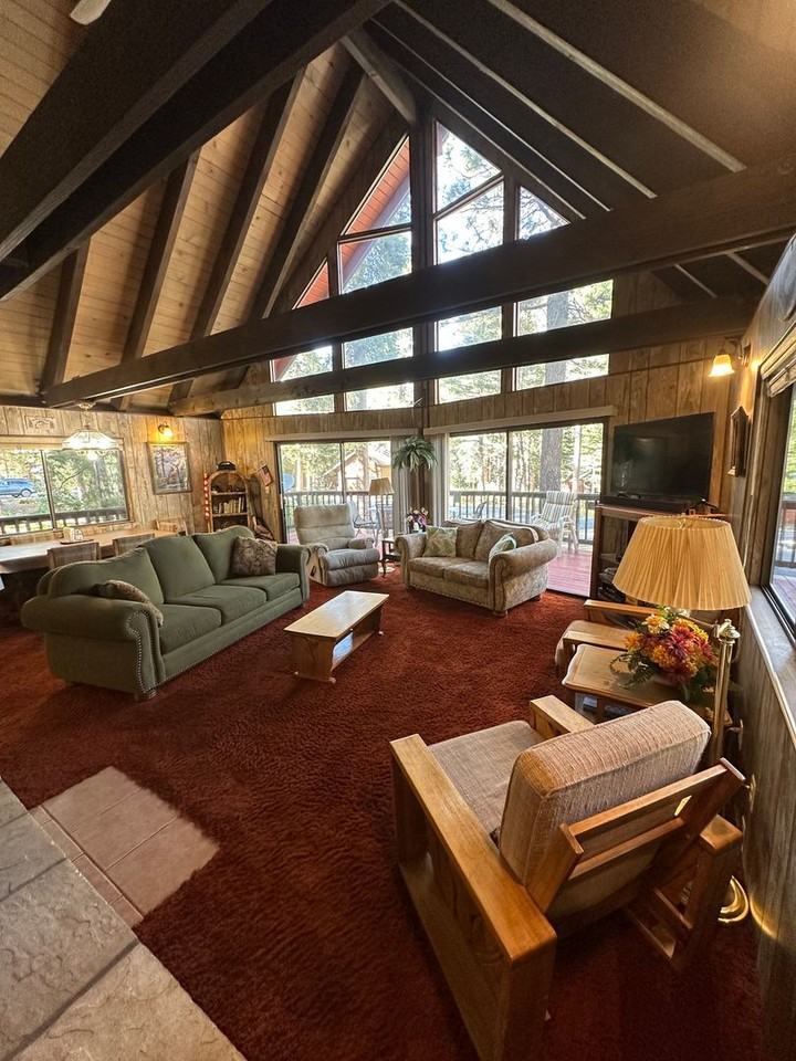 14619 Christie Ln - Photo 3 of 20