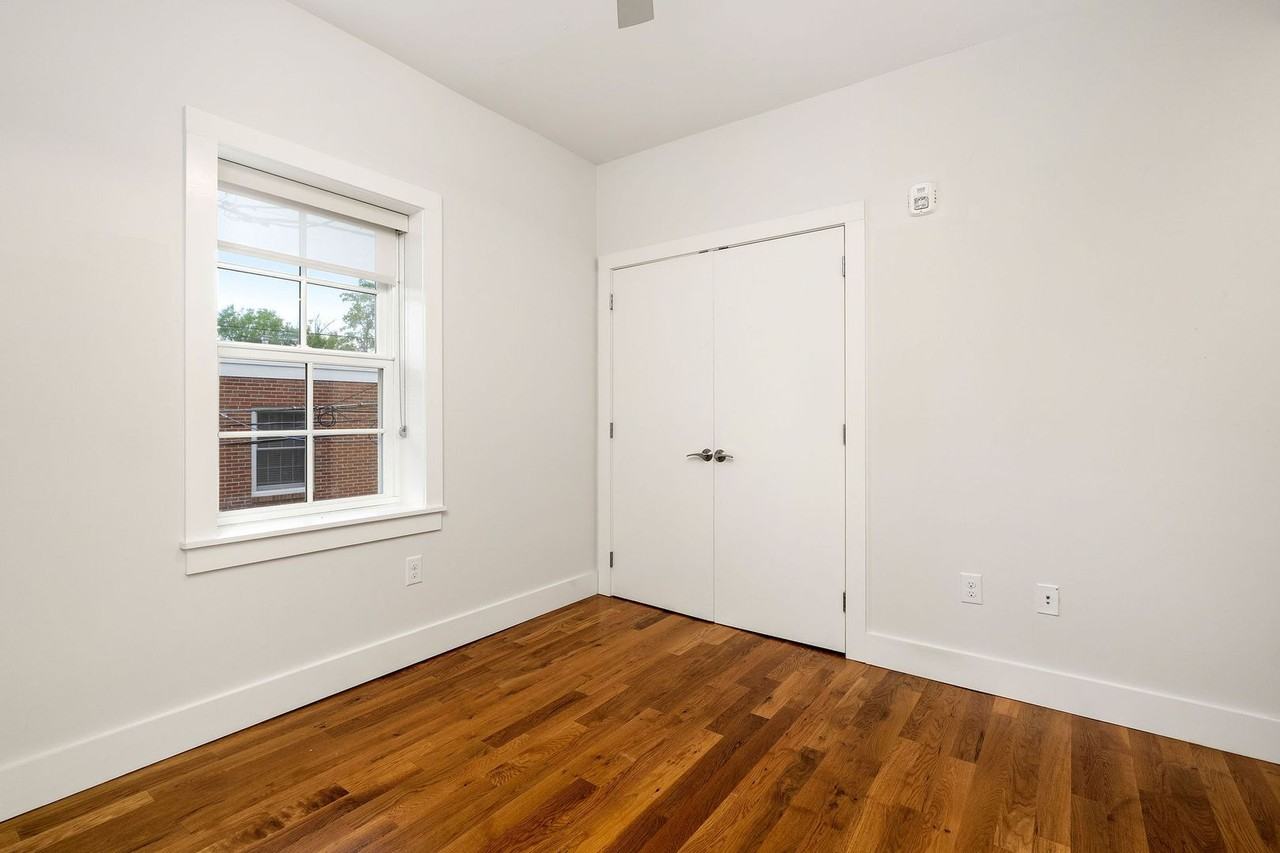 205 Witherspoon St - Photo 4 of 23