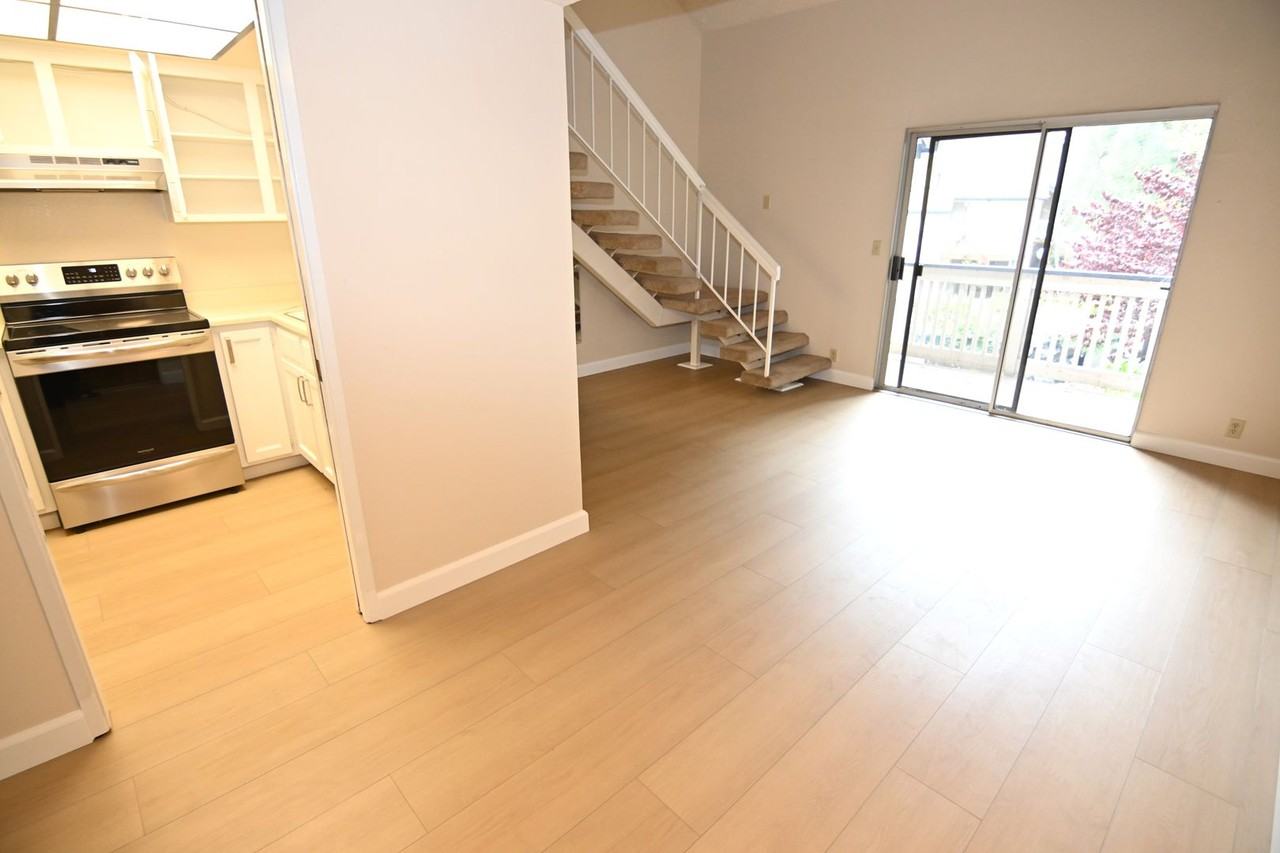 1034 Summermist Ct - Photo 4 of 26