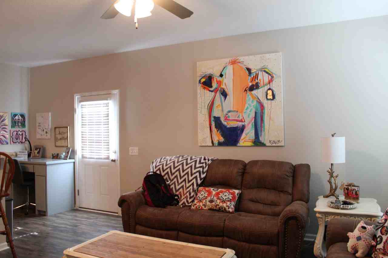 210 Herschel Dr #A - Photo 2 of 8