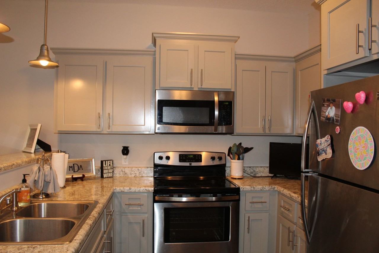 210 Herschel Dr #A - Photo 6 of 8