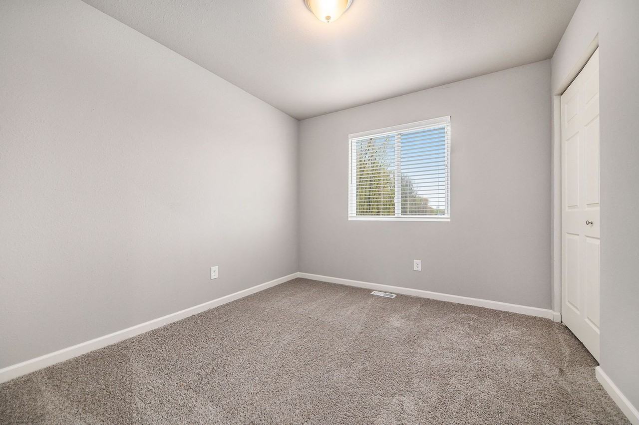 3184 Quail Ridge Ct - Photo 7 of 27