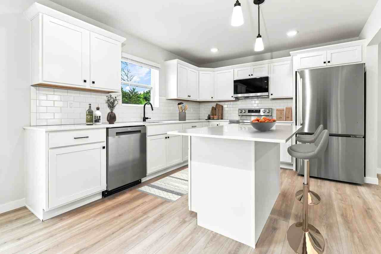 249 Wildflower Dr - Photo 6 of 30