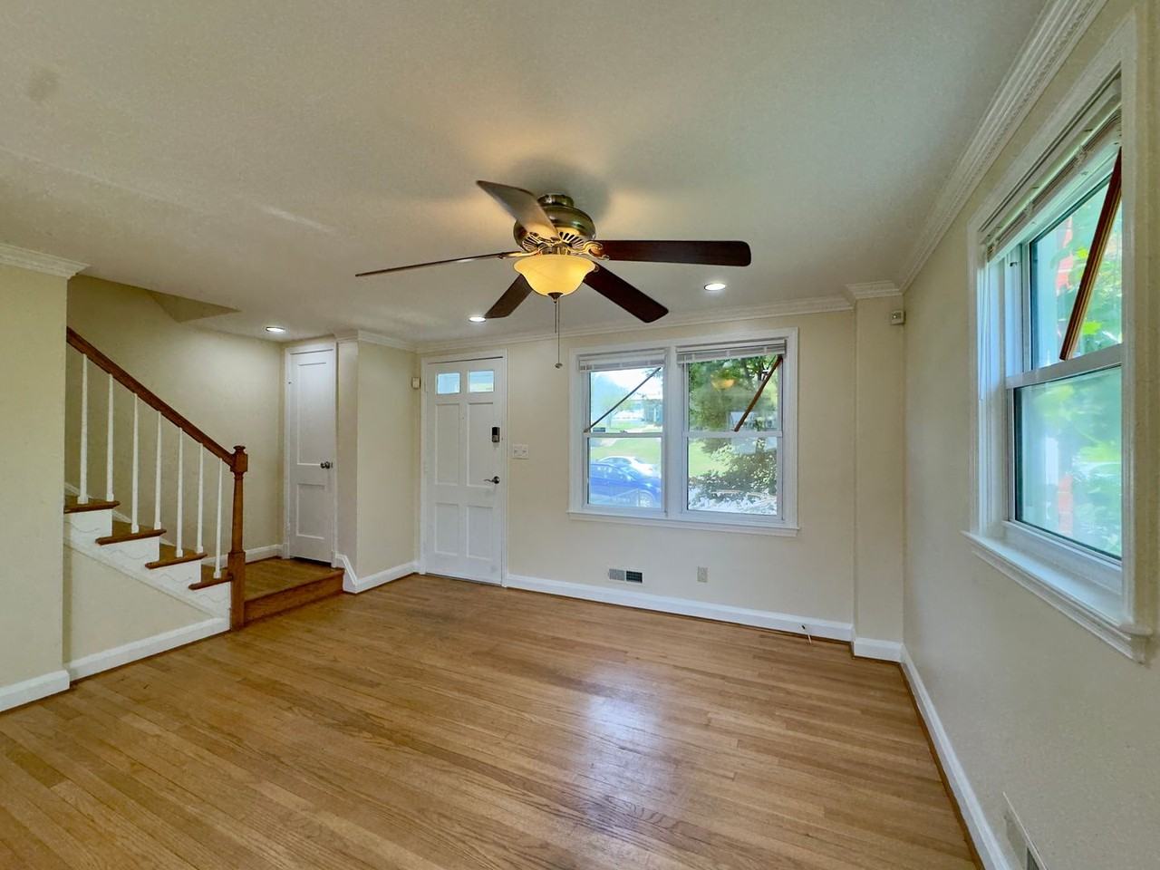 1623 Langford Rd - Photo 2 of 23