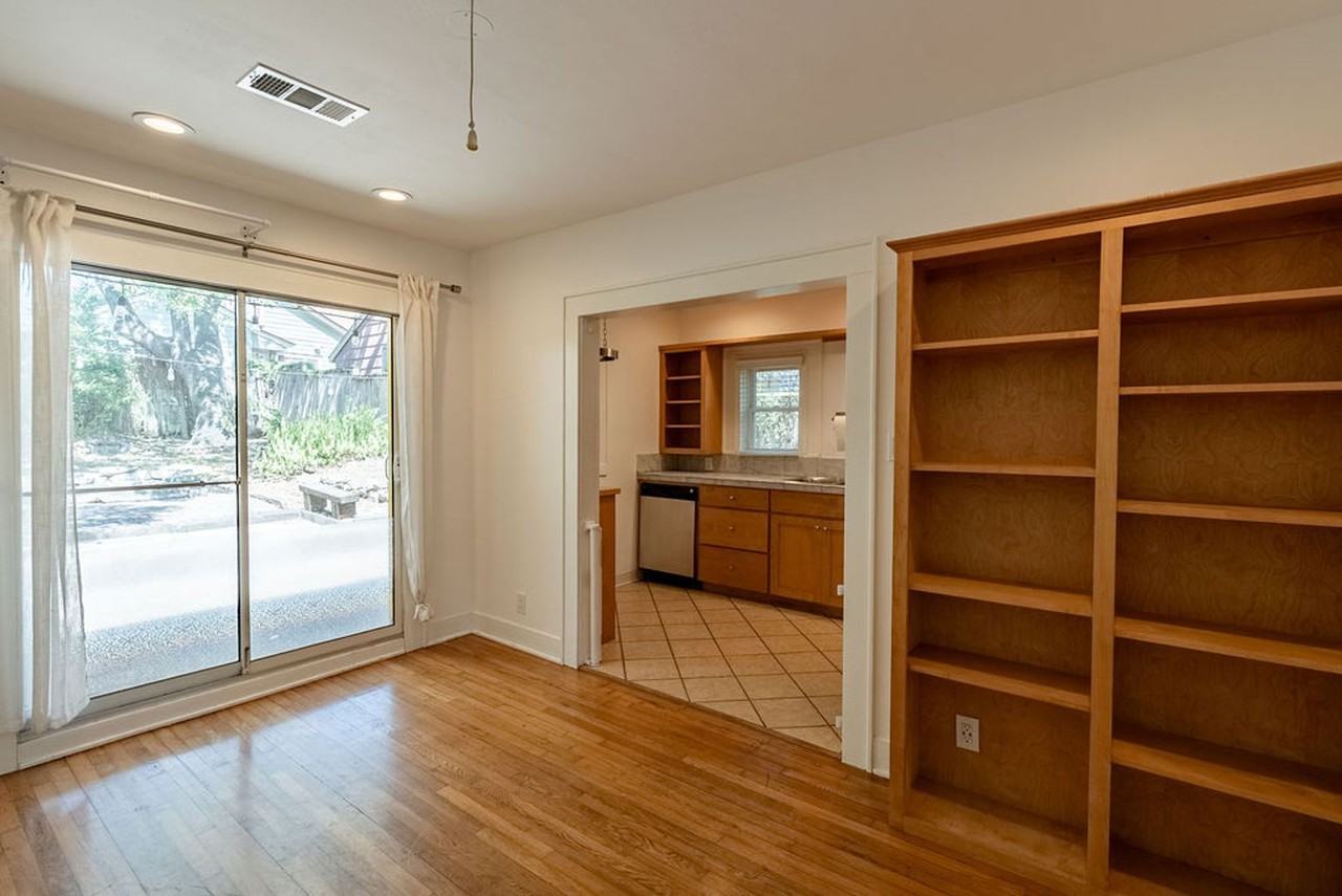 902 Bouldin Ave - Photo 6 of 20