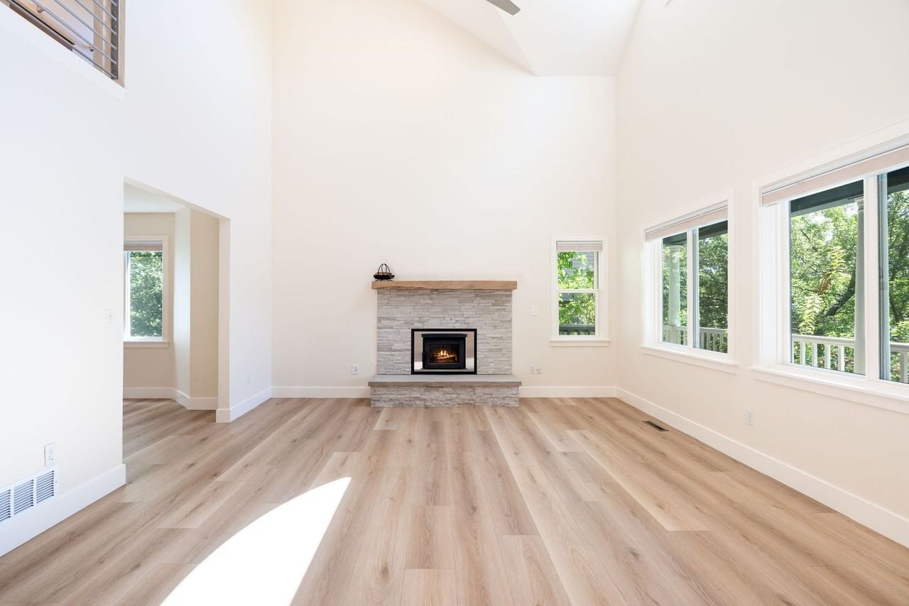 5977 Scotswood Ct - Photo 4 of 30