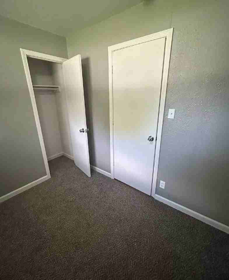 6 Saint Columba Dr - Photo 4 of 6