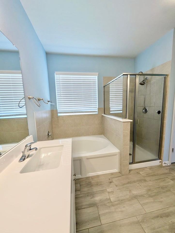 824 Falkland Trce - Photo 5 of 23