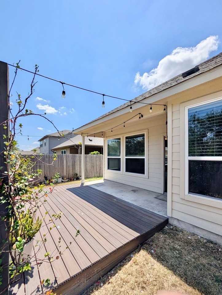 824 Falkland Trce - Photo 6 of 23