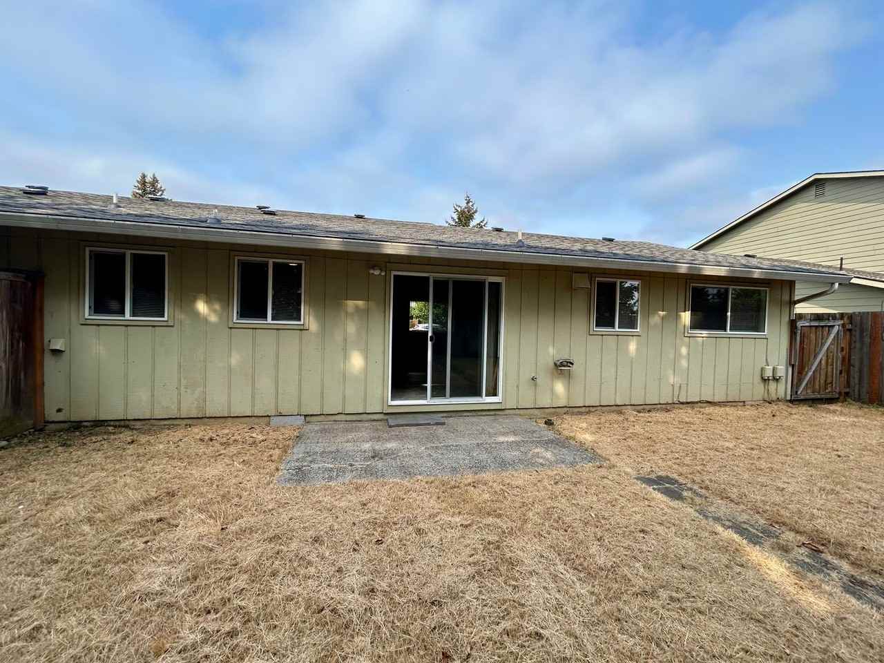 509 Se 110th Ave - Photo 4 of 27